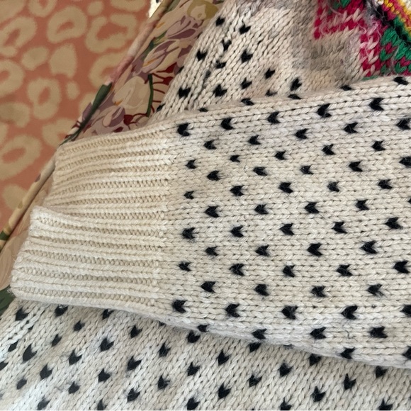 Talbots Fair Isle Pom Pom Sweater Size L - Picture 11 of 14
